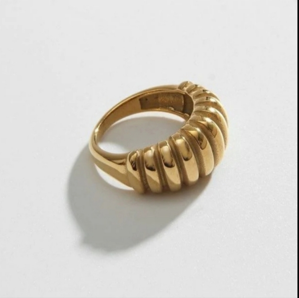 💥Biella Vintage Ring - Picture 1 of 5